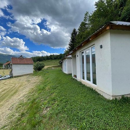 Вілла Oazaa Retreat Gusinje Екстер'єр фото