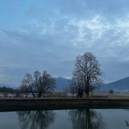 Вілла Oazaa Retreat Gusinje Екстер'єр фото